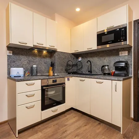 Comfortable Family-friendly 2bd With Terrace By Flat Manаger Apartment *